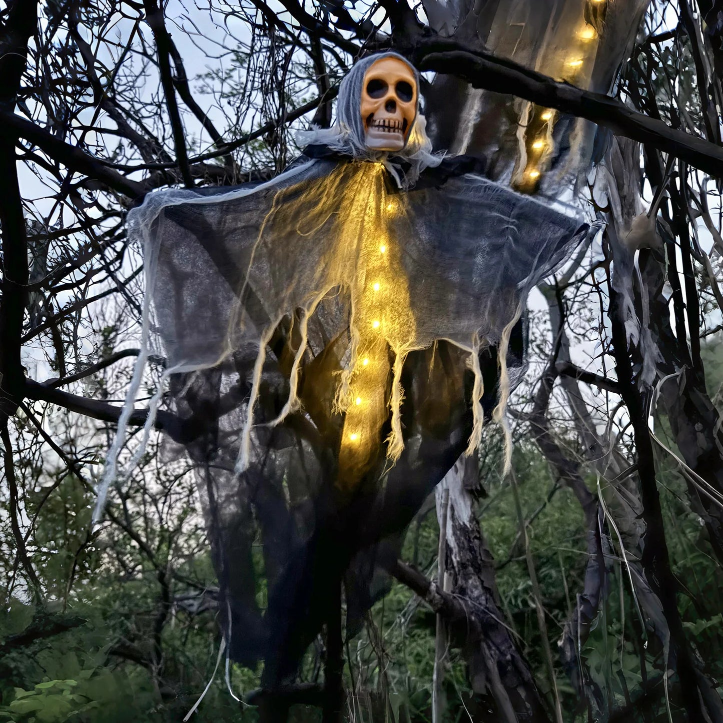 LED Skeleton Ghost – Halloween Outdoor Decoration