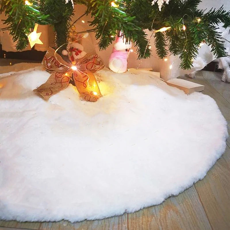 Plush White Christmas Tree Skirt