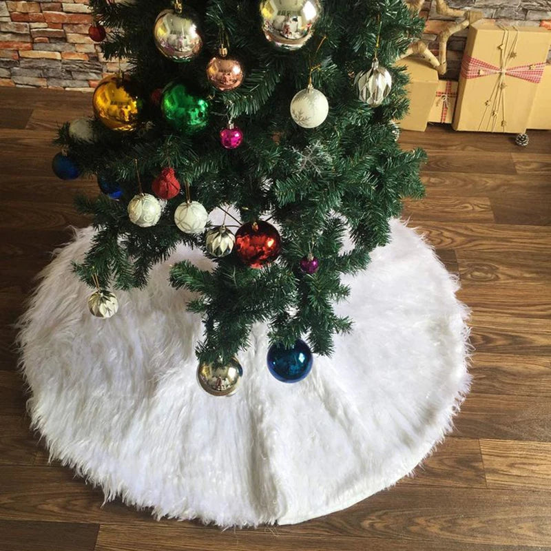 Plush White Christmas Tree Skirt